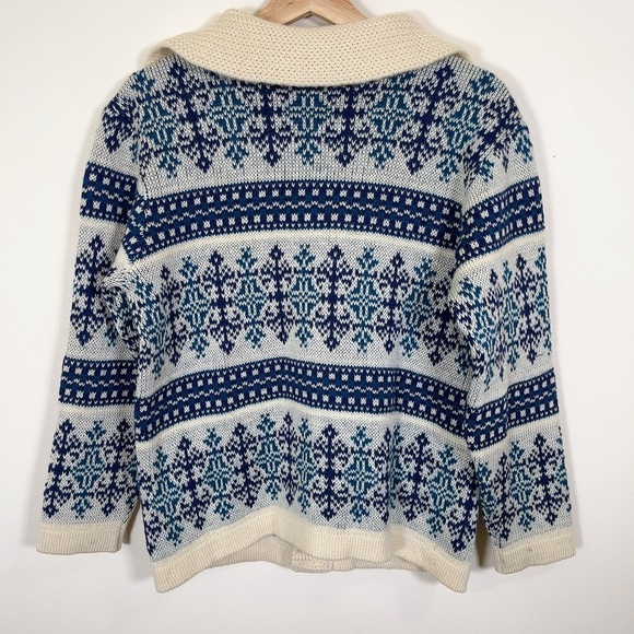 WHITE RAM | VINTAGE KNITTED VIRGIN  WOOL SNOWFLAKES SWEATER CARDIGAN - Picture 15 of 15